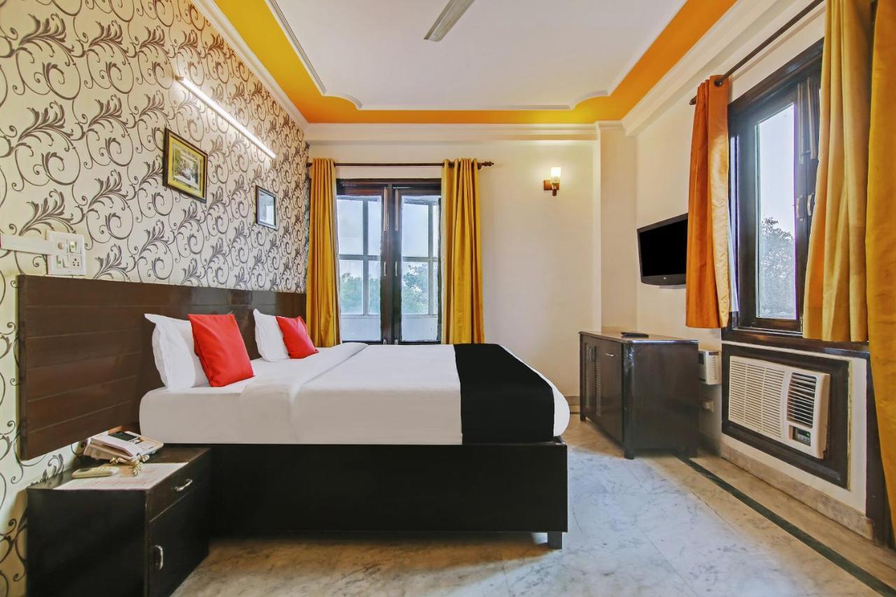 Capital O Tipsyy Near Aravali Biodiversity Park Gurgaon Ngoại thất bức ảnh