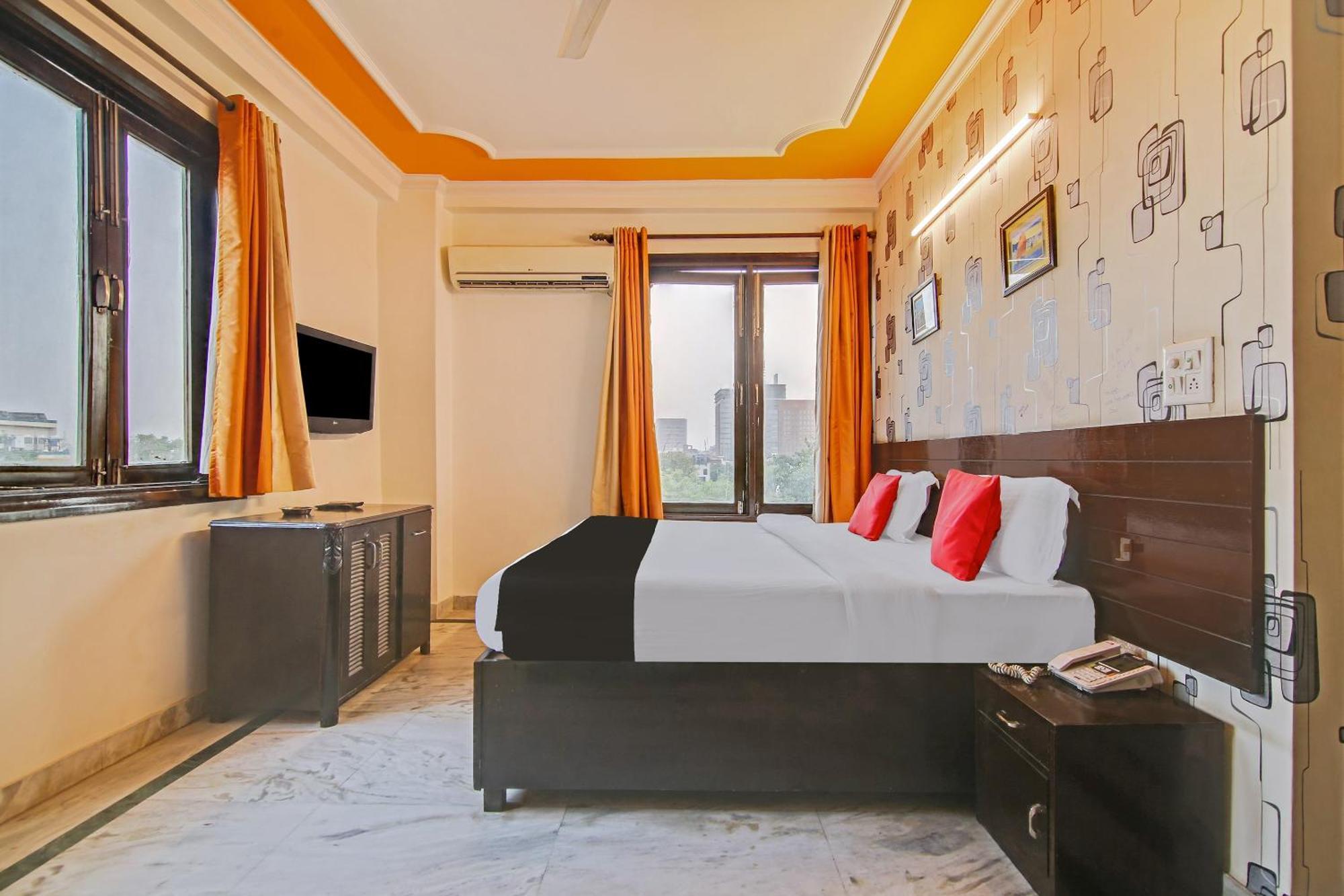 Capital O Tipsyy Near Aravali Biodiversity Park Gurgaon Ngoại thất bức ảnh