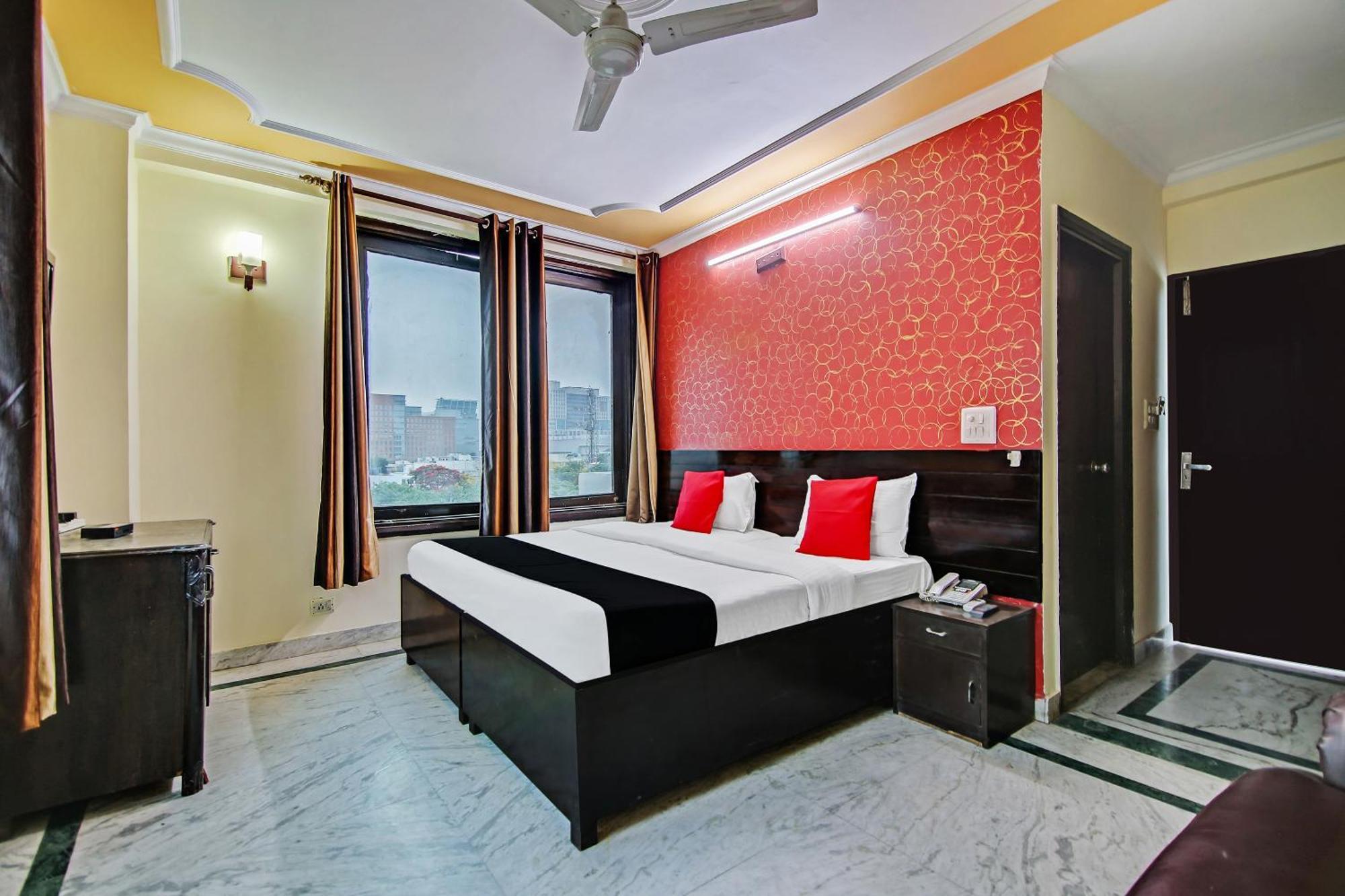 Capital O Tipsyy Near Aravali Biodiversity Park Gurgaon Ngoại thất bức ảnh