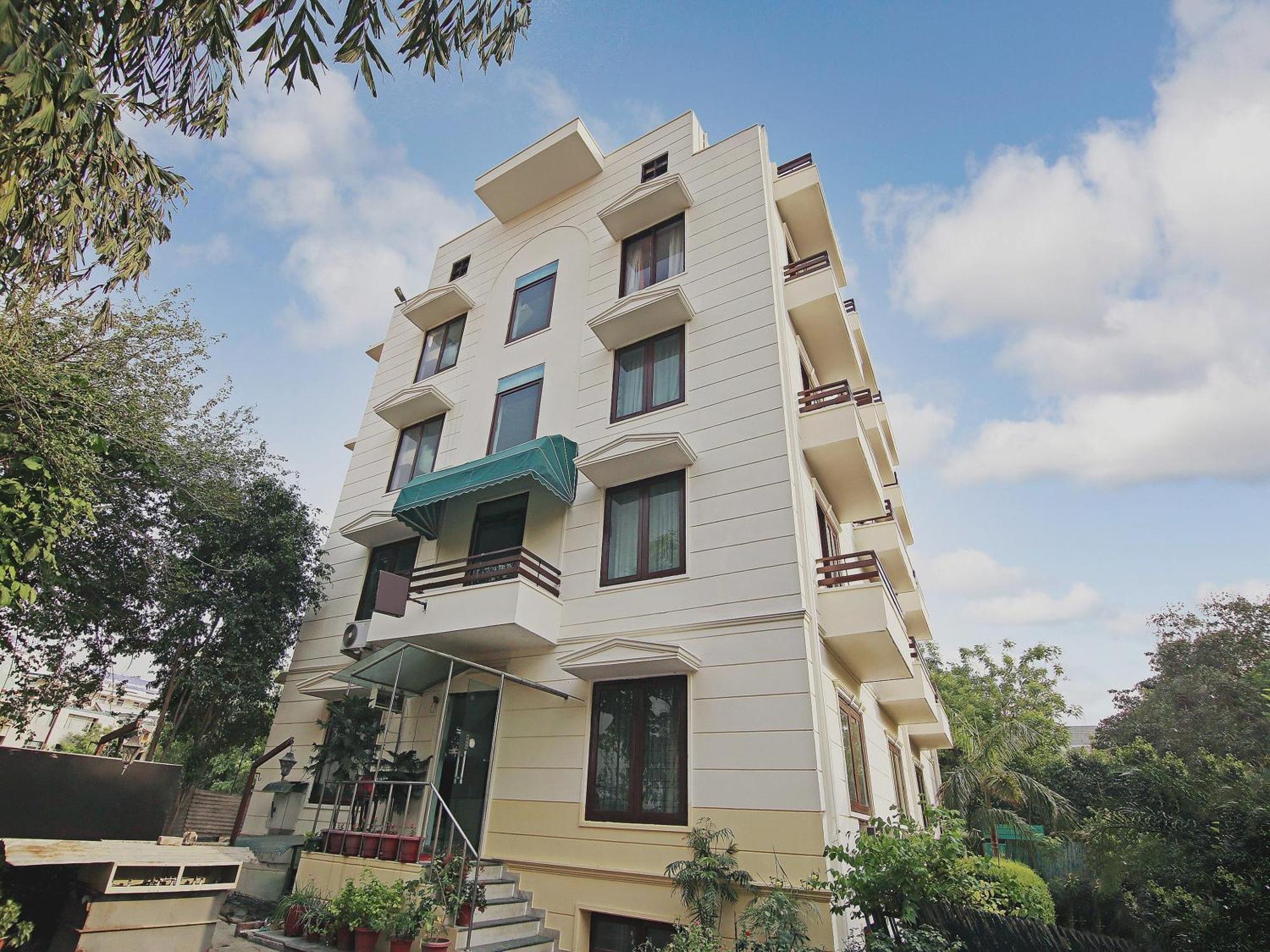 Capital O Tipsyy Near Aravali Biodiversity Park Gurgaon Ngoại thất bức ảnh